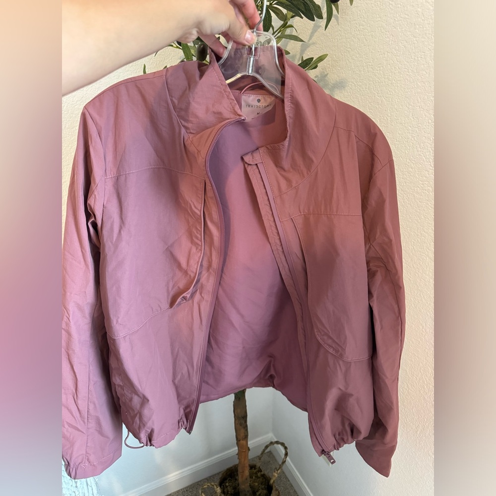 Wind breaker. Only worn twice!